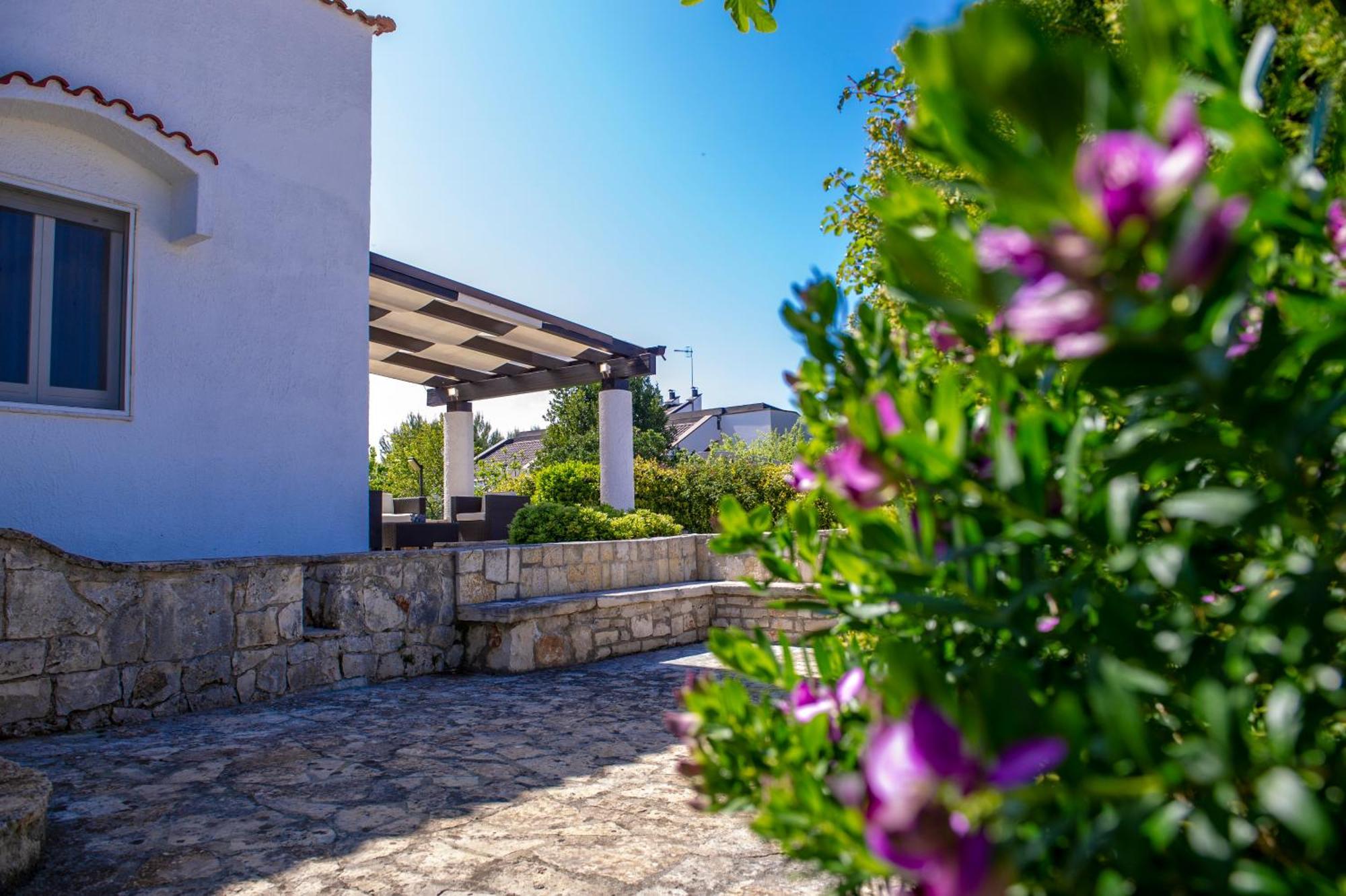 Bouganvilla Polignano a Mare Exterior foto